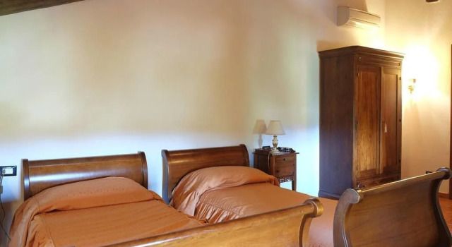 Il prato dei conigli, Book Hotel Castelfranco Emilia Emilia-Romagna