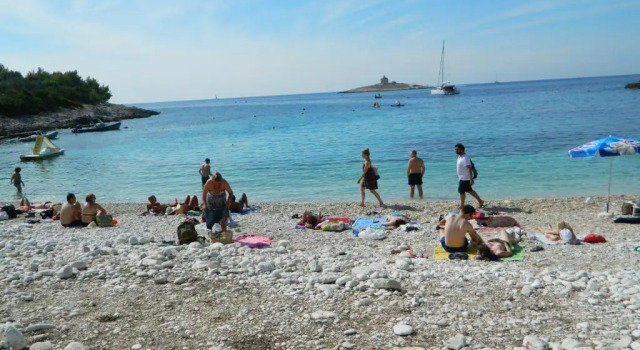 Двухместный номер Standard с балконом SeaView Guesthouse - ZF Hvar