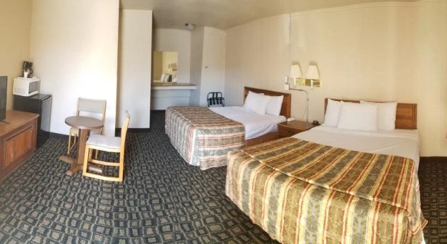 Mountain View Inn, Rezerwuj Hotel Yreka Kalifornia
