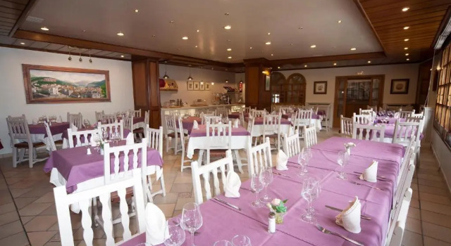 Полулюкс Hotel Villa de Torla