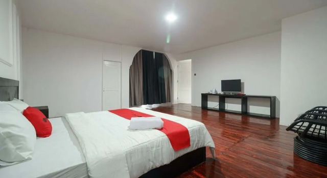 RedDoorz Syariah near Suzuya Mall Banda Aceh 2