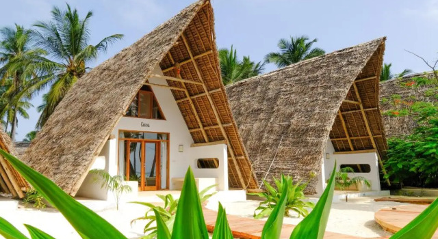 Бунгало Baladin Zanzibar Beach Hotel