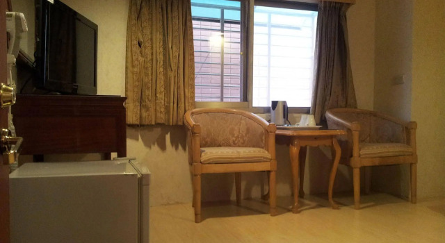 East Fang Di Hotel