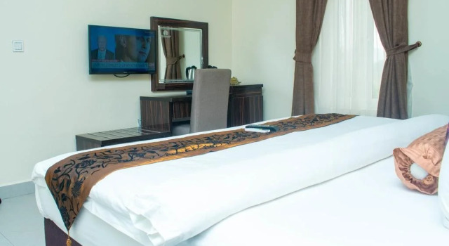 The Pennsylvania Avenue Hotel, Buchen Sie Hotel Abuja Bwari