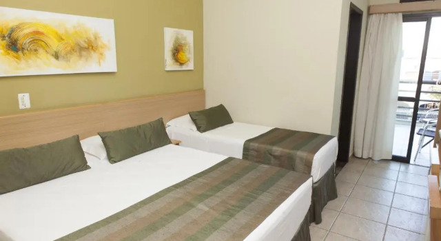 Трёхместный номер Superior с балконом Hotel Vicino al Mare - Frente mar
