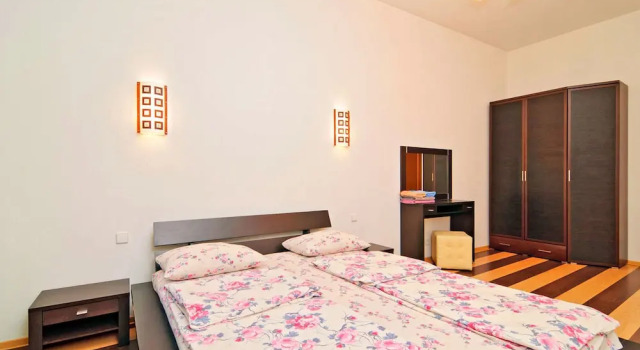 Апартаменты Superior Апартаменты Feelathome on Lower Nevsky