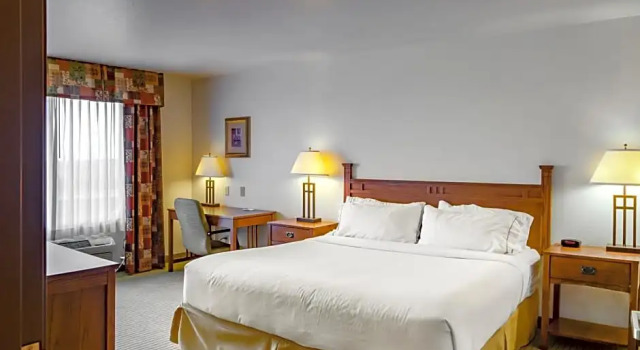 Люкс Holiday Inn Express & Suites Jacksonville by IHG