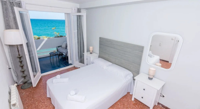 HomeHolidaysRentals Douce - Costa Barcelona, Rezervați Apartament Sant Pol De Mar 