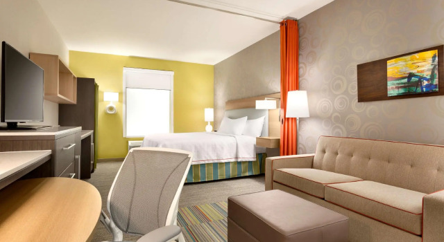 Двухместный люкс Home2 Suites by Hilton Shenandoah The Woodlands