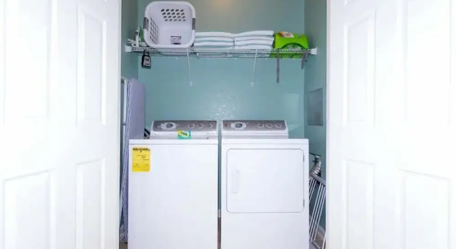 Spacious 2Bd Condo - Pool Hot Tub - Near I-drive, Varaa Huoneisto Orlando Kissimmee