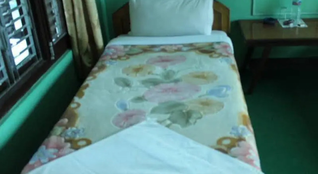 Hotel Chitwan Park Cottage, Забронировать Отель Читван провинция Багмати-Прадеш