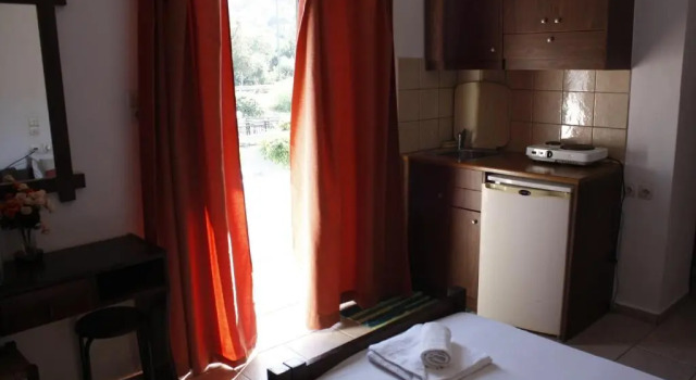 Студия Standard Elvira Hotel