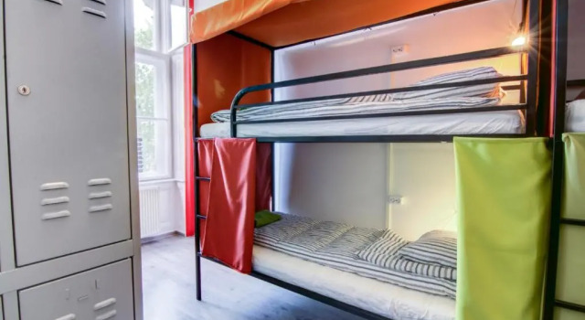 Трёхместный номер Standard Pals Mini Hostel