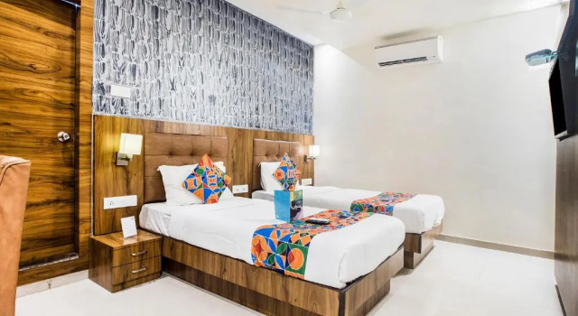Трёхместный номер Executive Super Townhouse Andheri Sakinaka Metro Formerly Hotel Amour