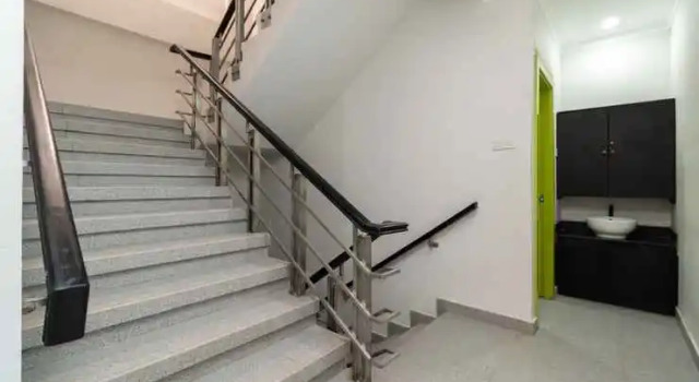 Urbanview Hotel Bizhome Artha Gading Boulevard by RedDoorz, Book Hotel Kelapa Gading Jakarta