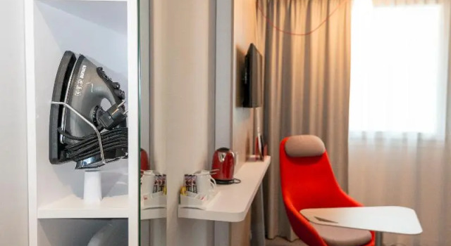 Holiday Inn Express Paris Velizy, Забронировать Отель Мёдон Аньер-сюр-Сен