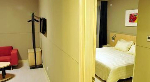 Люкс Business Jinjiang Inn Suzhou Shihu International Education Park