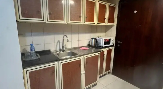 Апартаменты Deluxe Furnished Studio Appartment in Burdubai