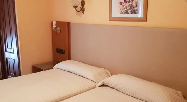 Четырёхместный номер Standard Отель Alda Centro Pontevedra