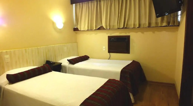 Трёхместный номер Standard Hotel Nacional Inn Curitiba Estação Shopping