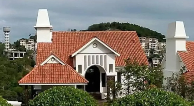 Penang Hilltop Seaview Bungalow, Rezerwuj Hotel Hotele 4-gwiazdkowe w Penang, 4*