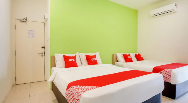 Семейный люкс OYO 89677 Sunflower Hotel