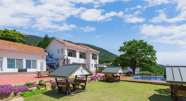 Famile Pension