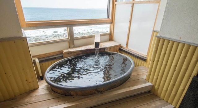 Четырёхместный номер Deluxe Inatori Tokai Hotel Yuen