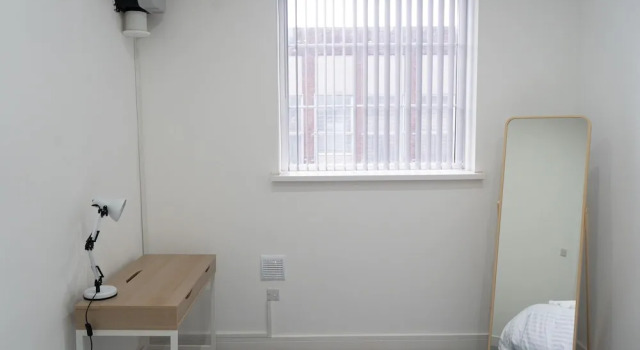 Stylish 1-bed Apartment in Birmingham, Varaa Huoneisto Asunnot kohteessa Merseyside, Huoneisto