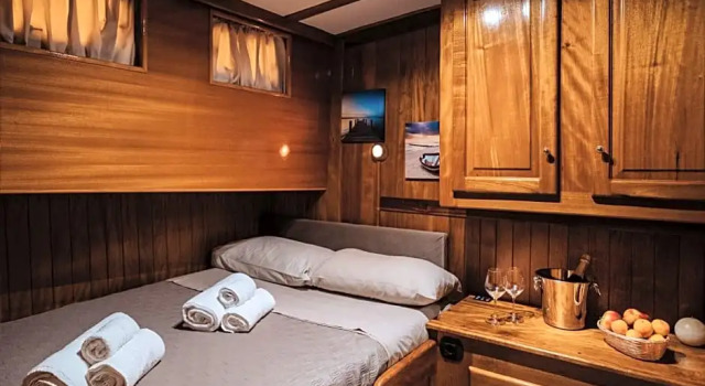 Sicily Sea Charter CAICCO HANDE CAPO GALERA, Book Hotel Palermo Sicilien