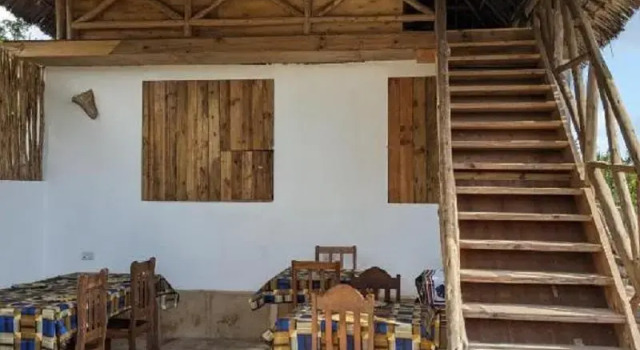 Hapa Hapa Zanzibar Bungalows, Book Hotel 3-stjernede hoteller i Kati, 3*