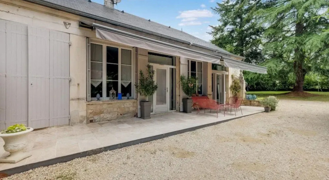 Charming Cottage in Prayssac With Private Pool, Book Vacation Home Villas in Lot Valley, Villa