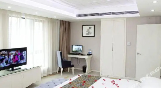 Executive Suite Royal Hotel