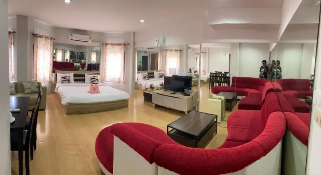 Двухместный семейный номер Standard Alongkorn hotel by SB