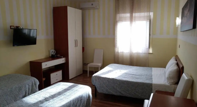 Четырёхместный номер Standard Romes Best Holidays Guest House