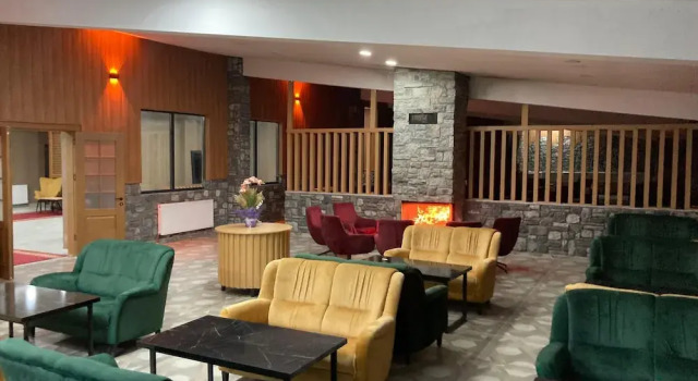 Bayraktepe Snow Hotel, Prenota Hotel Zona sciistica di Sarikamis Sarikamis