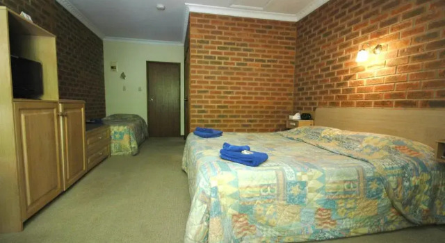 Семейный номер Standard Burra Motor Inn