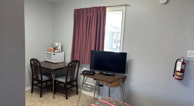 Четырёхместный номер Standard Viking Lamplighter Motel