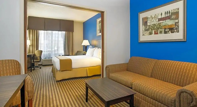 Люкс Sleep Inn & Suites Kalamazoo East