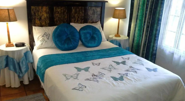 Семейный номер Standard La Rochelle Inn