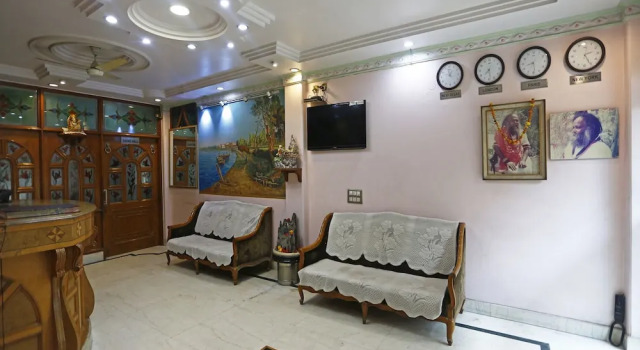 OYO 7135 Hotel Blue Sapphire, Забронировать Отель Отели Нью-Дели с завтраком, Завтраки