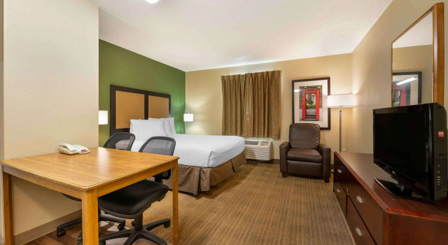 Люкс MainStay Suites Indianapolis Northwest - College Park