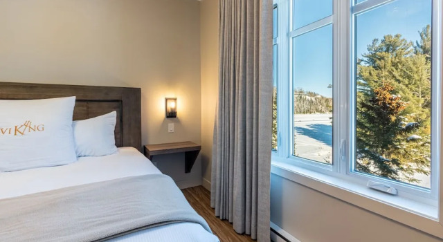 Номер Standard с 3 комнатами с балконом и с видом на озеро Le Viking Resort