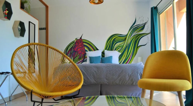 Le Fare de la Louisiane, Rezerwuj Hotel Ceyreste Carros