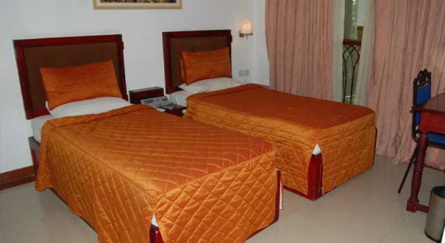 Hotel Rest Inn, Rezervovat Hotel Bangalore Bangalore