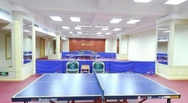 Young Sun Hotel, Book Hotel Hoteller i Shijiazhuang med pool, Swimmingpool