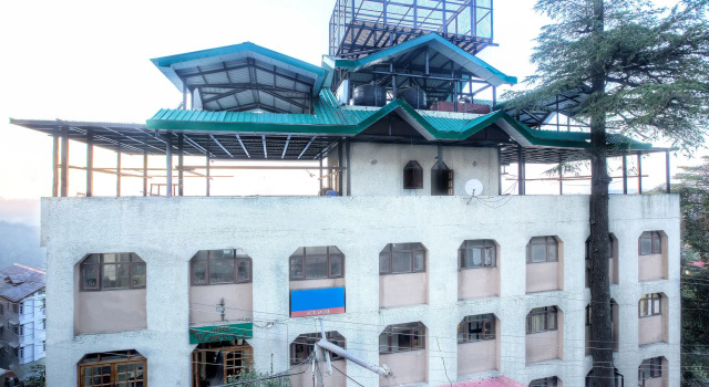 Treebo Varuna With Mountain View, Mall Road, Забронировать Отель Шимла Shimla and Surroundings