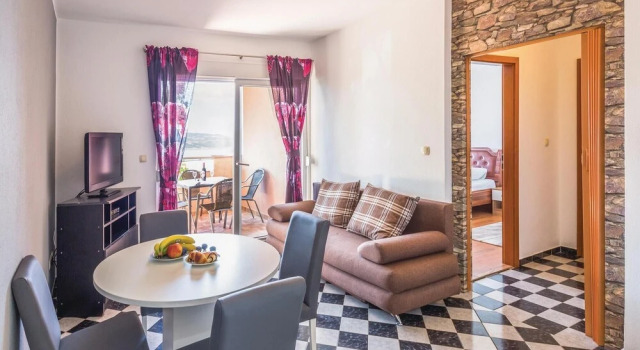 Beautiful Home in Lokva Rogoznica With Wifi and 1 Bedrooms