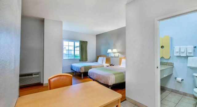 Номер Deluxe Oyo Townhouse Sulphur,LA Extended Stay I-10