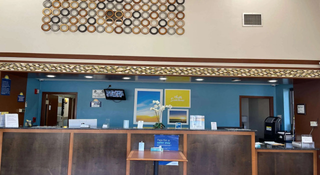 Days Inn by Wyndham Fayetteville-South/I-95 Exit 49, Забронировать Отель Фаеттевилле Северная Каролина